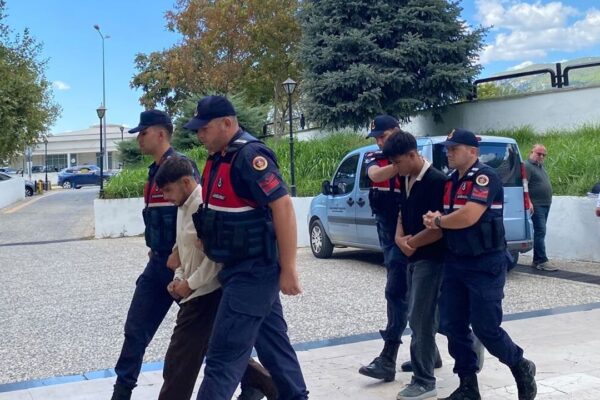Muğla’da aile hekimine saldırı: 2 şüpheli gözaltın... Muğla’da aile hekimine saldırı: 2 şüpheli gözaltın...